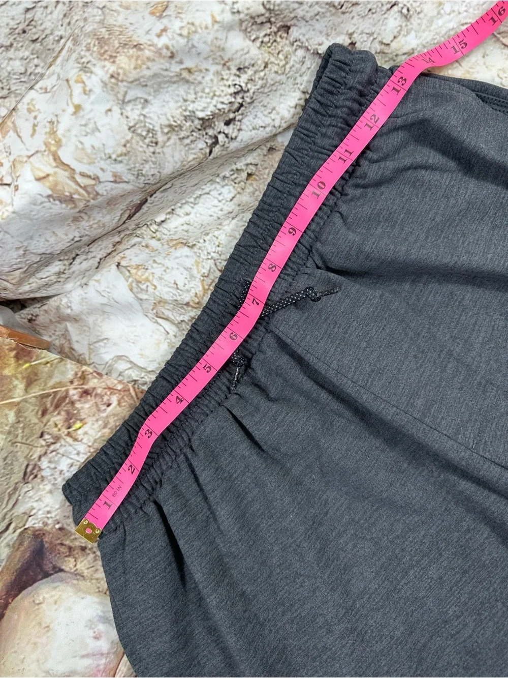 Girls SZ 14/16 athletic works shorts with zippered pockets, 0213